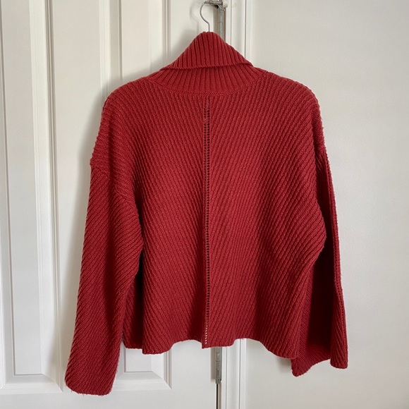 Cupcakes & Cashmere Sweater - Picture 6 of 8